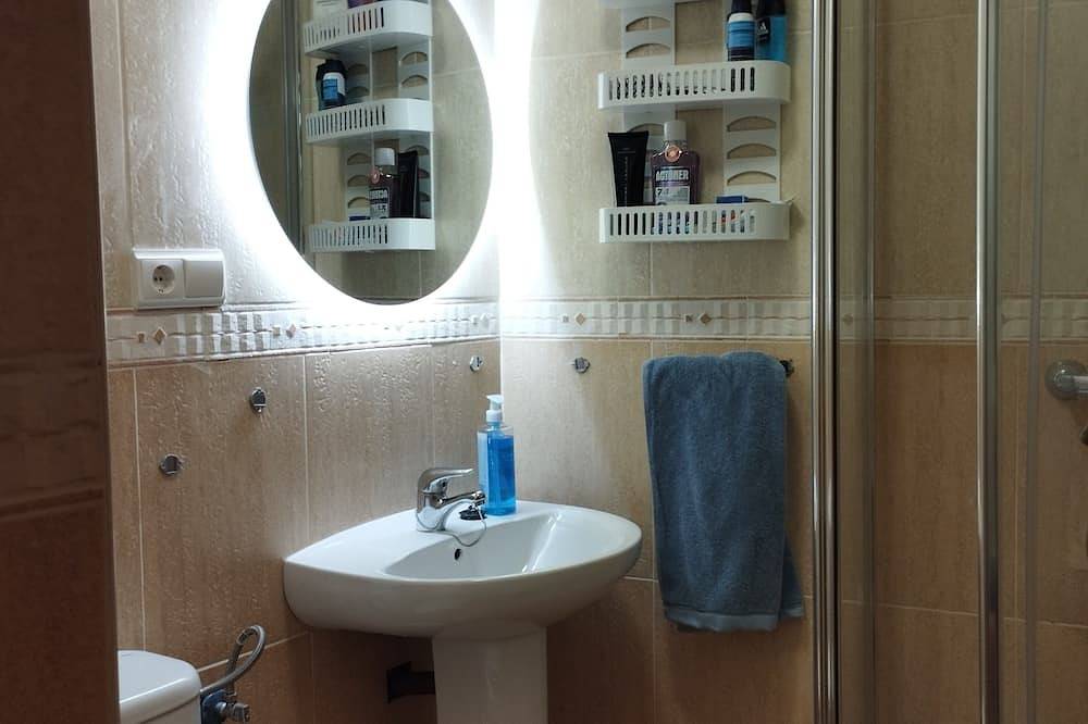 Entire apartment, Pleasant apartment with Ac in Sege in Yeste, Albacete Province