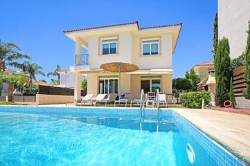 Ferienhaus für 6 Personen, mit Pool und Garten sowie Balkon auf Zypern