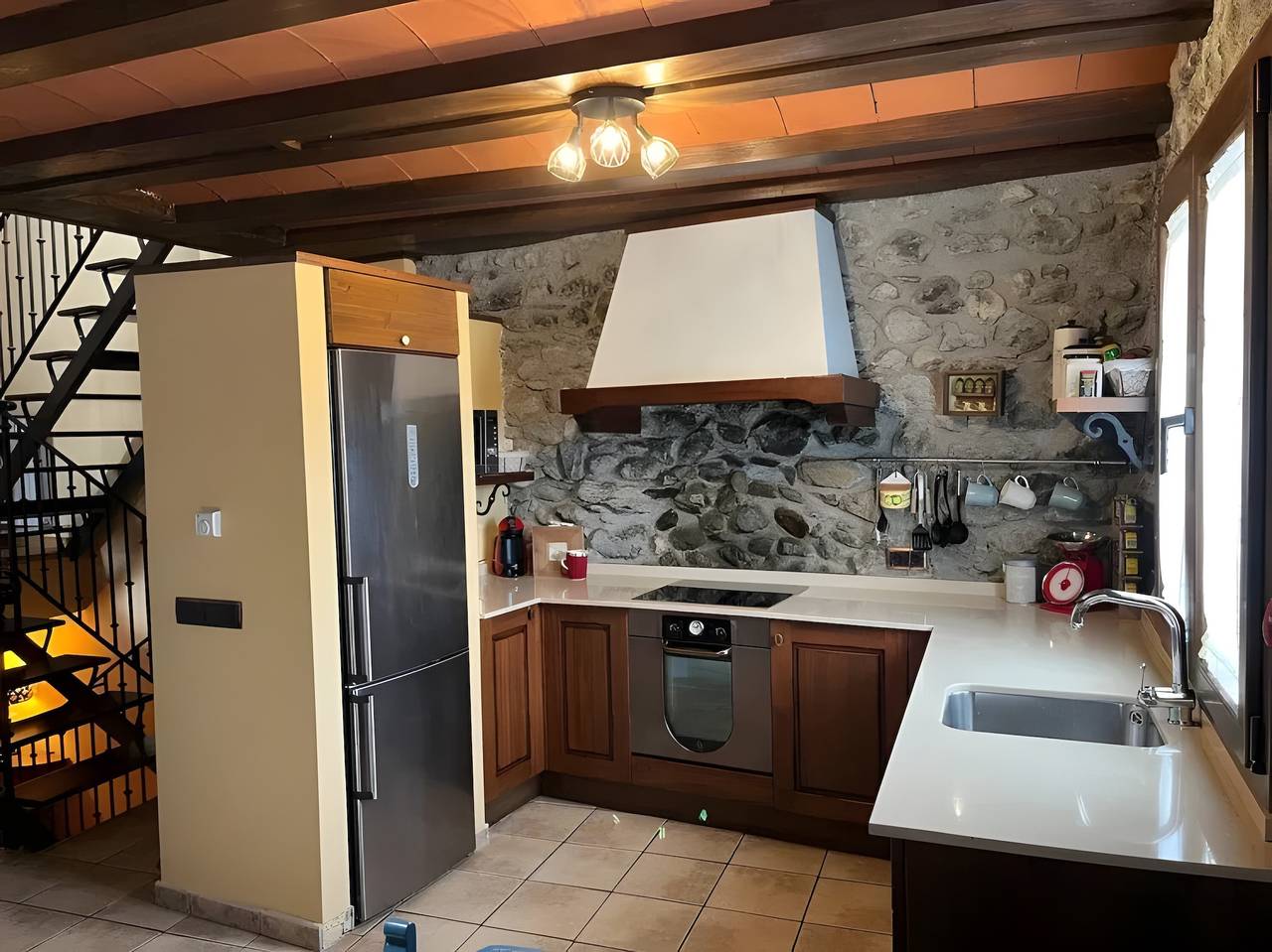 Casa Rural David: Seeblick, private Terrasse und Wlan in Chía, Huesca in El Run, Castejón de Sos