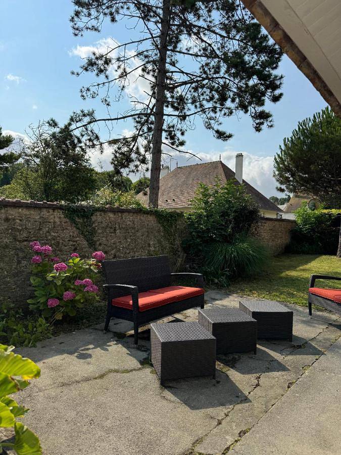 Gîte pour 2 personnes, avec vue et jardin à Arromanches-les-Bains - 4