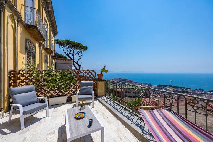 Entire apartment, Petraio Iconic Terrace on the gulf in Naples, Naples Province