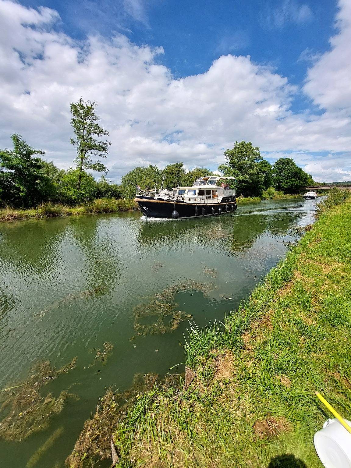 Gite le Martin Pêcheur au bord du Canal de l'Est e in Verdun Mosa
