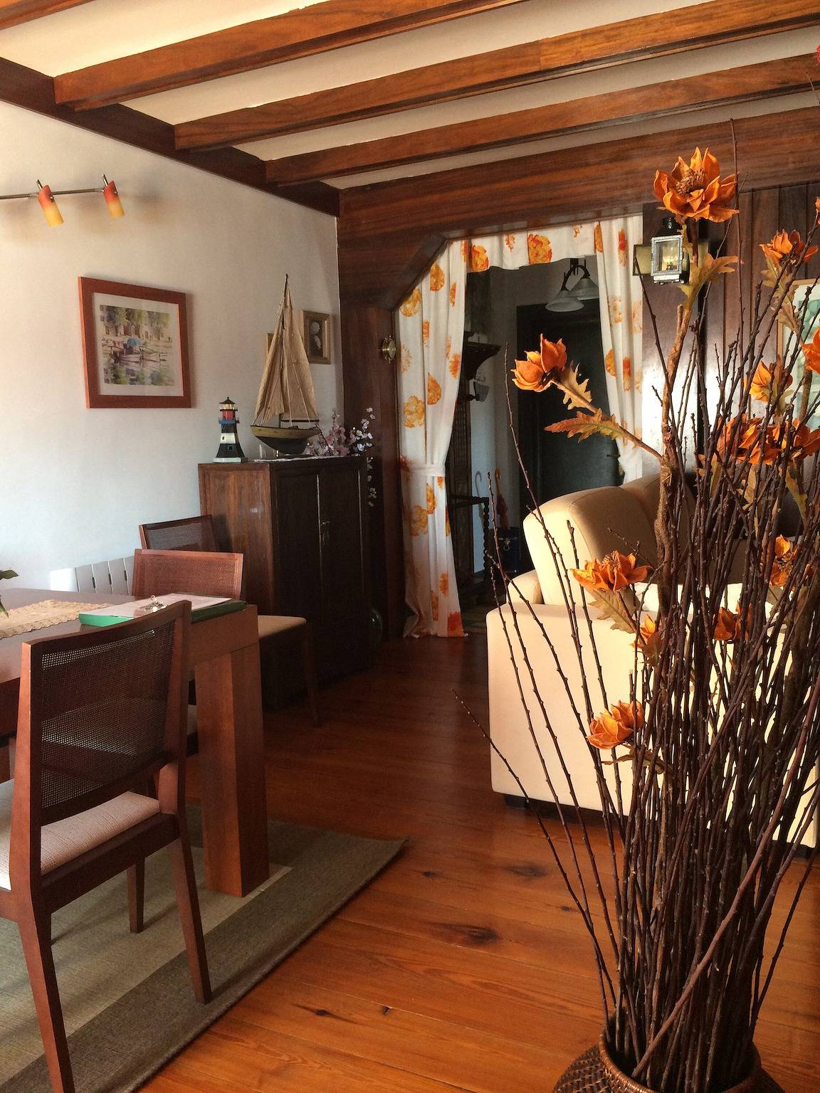 Studio La Barquera face au port et à la baie de San Vicente in San Vicente de la Barquera, Côte Cantabrienne