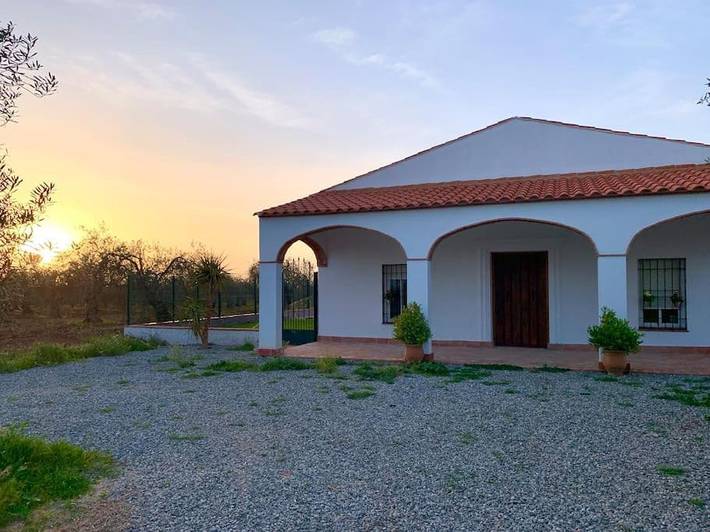 Maison de vacances pour 8 personnes, avec piscine ainsi que terrasse et jardin, animaux acceptés - 1