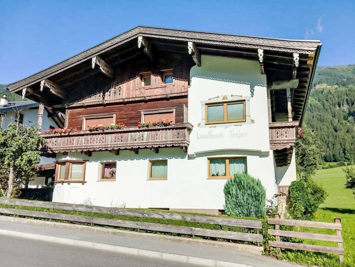 Ferienwohnung für 4 Personen, mit Garten in Hippach