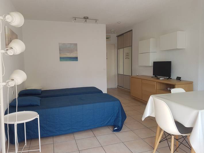 Gîte pour 2 personnes, avec balcon dans Plage Veillat Saint Raphael - 4