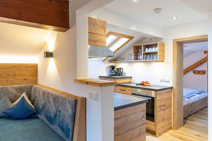 Ferienwohnung für 5 Personen, mit Balkon/Terrasse und Balkon sowie Terrasse und Garten in Lenggries - 2