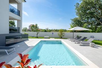 Villa für 6 Personen, mit Garten in Pula