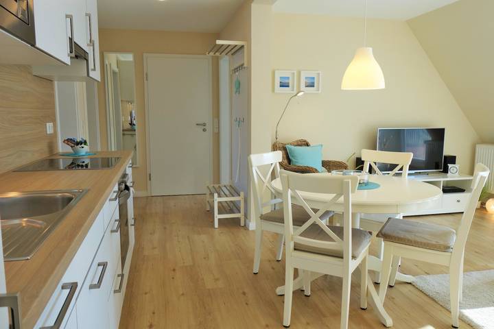 Ferienwohnung für 5 Personen, mit Garten und Sauna sowie Seeblick und Terrasse in Wittensee - 4