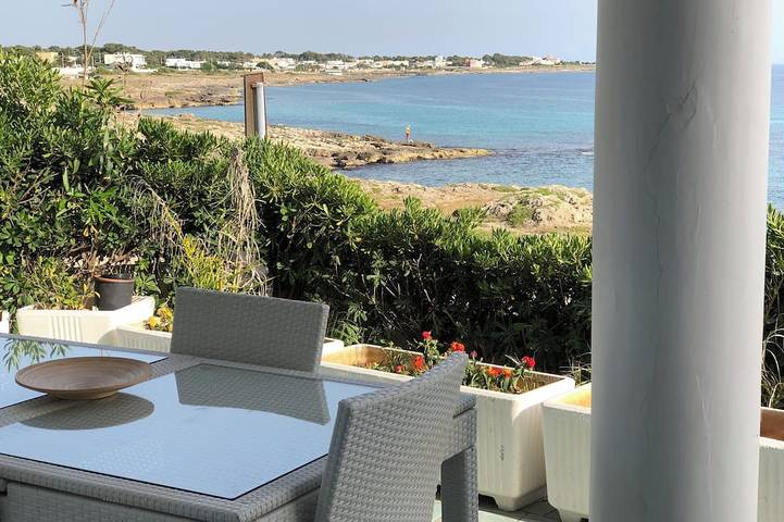 Villa per 8 persone, con terrazza e giardino, con animali domestici in Marina di Mancaversa