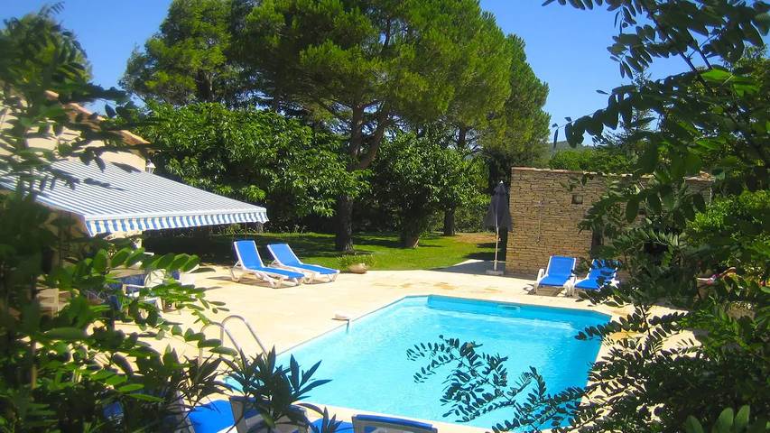 Ferienhaus für 8 Personen, mit Garten und Pool, mit Haustier