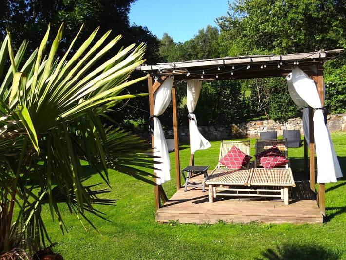 Location de vacances pour 10 personnes, avec piscine ainsi que jardin et jacuzzi à Chaudes-Aigues - 3