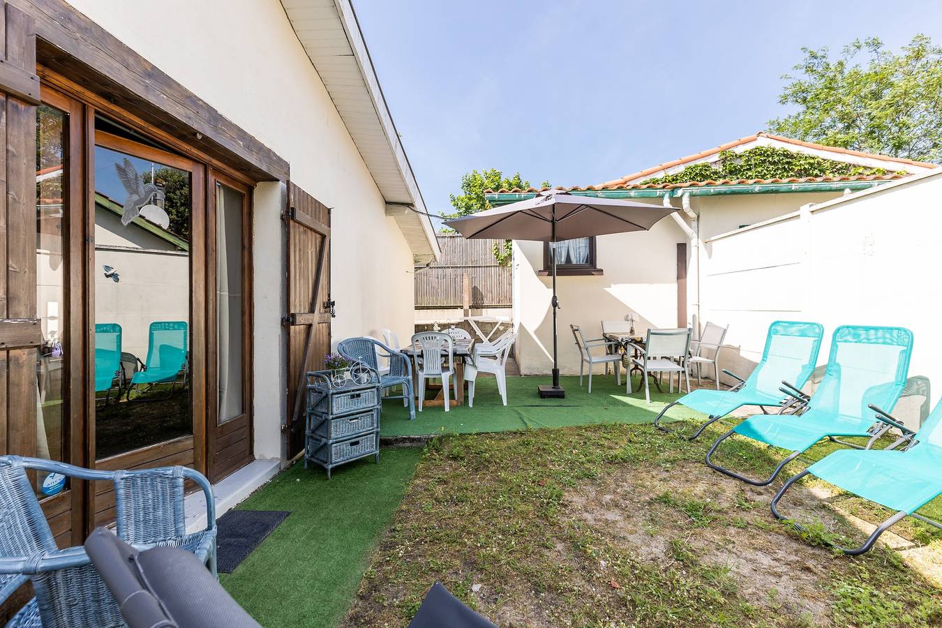 "Villa Cote Atlantique" avec terrasse privée et Wi-Fi in Soulac-sur-Mer, Parc naturel régional du Médoc