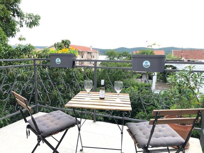 Ferienwohnung für 3 Personen, mit Terrasse und Garten