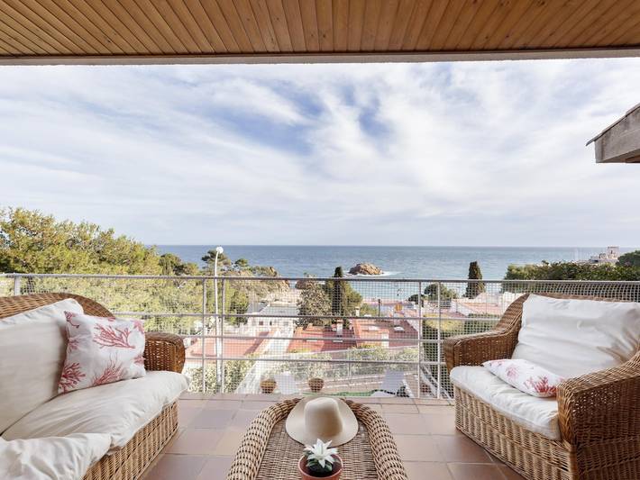 Sailor House with Sea Views in Mar Menuda, Tossa de Mar