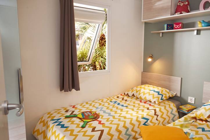 Bungalow confortable à Nans-les-Pins avec piscine partagée in Nans-les-Pins, Région de Brignoles