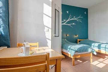 Gîte pour 2 personnes, avec jardin à Méry-sur-Seine