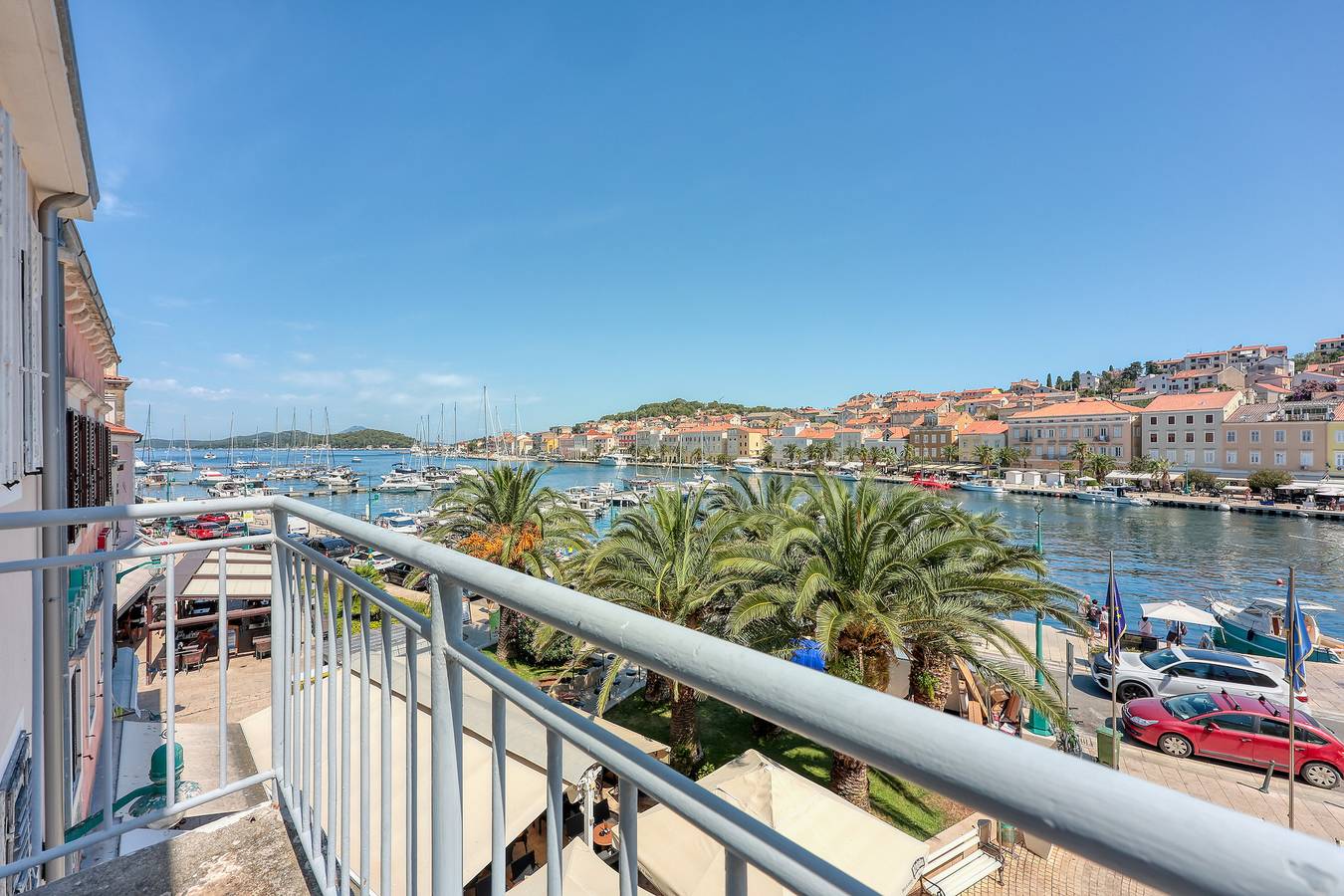 The Perfect View Penthouse Design Apt. in Mali Lošinj, Lošinj