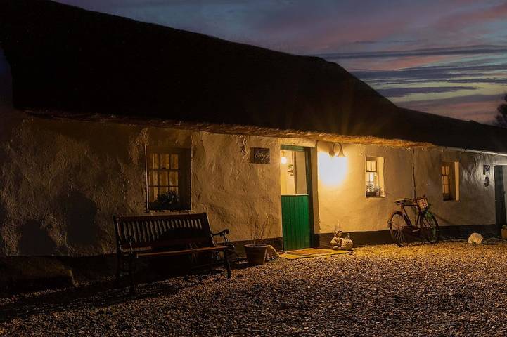 Holiday rental for 2 people, with garden, with pets in Northern Ireland