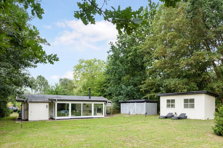 Neu renoviertes Sommerhaus mitten im Wald in Faxe Ladeplads, Schwedische Ostsee