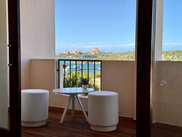 Gîte pour 4 personnes, avec vue ainsi que jardin et piscine, animaux acceptés dans Cala Bitta - 4