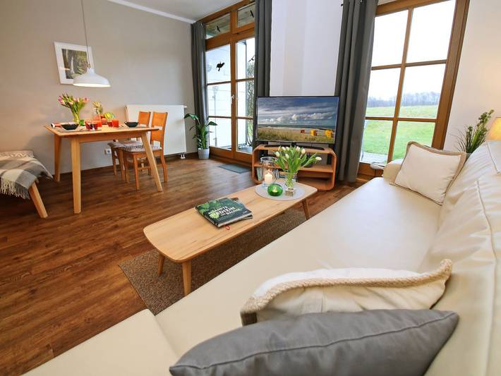 Ferienwohnung für 4 Personen, mit Balkon und Terrasse sowie Garten in Wittenbeck - 2