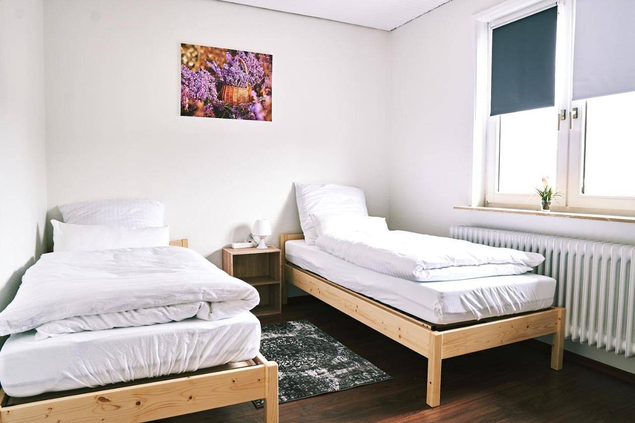 Triple Room with Shared Bathroom in Burglesum, Bremen