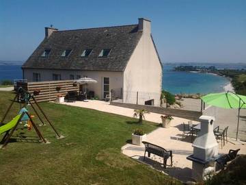 Cottage pour 4 personnes, avec terrasse dans Plage De Kersaliou
