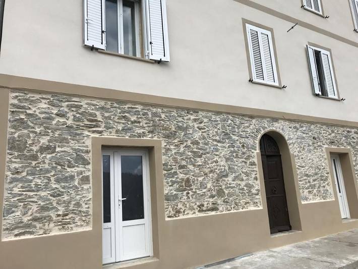 Gîte pour 4 personnes, avec terrasse et vue à Ortiporio