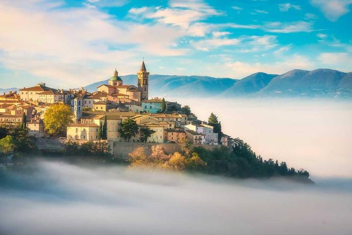 B&b per 2 persone, con giardino e panorama nonché terrazza, con animali domestici in Trevi