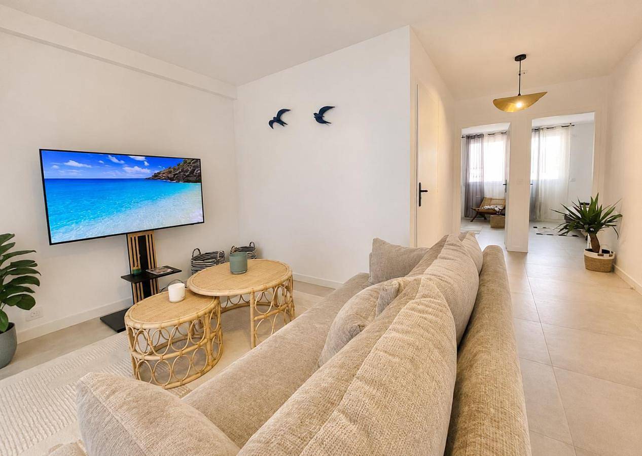 Two-Bedroom Apartment in Lunel-Viel, Côte méditerranéenne (France)