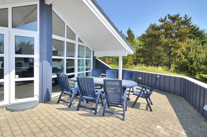 Ferienhaus für 8 Personen, mit Terrasse und Sauna sowie Whirlpool in Tirpitz Museum (Oksby) - 2