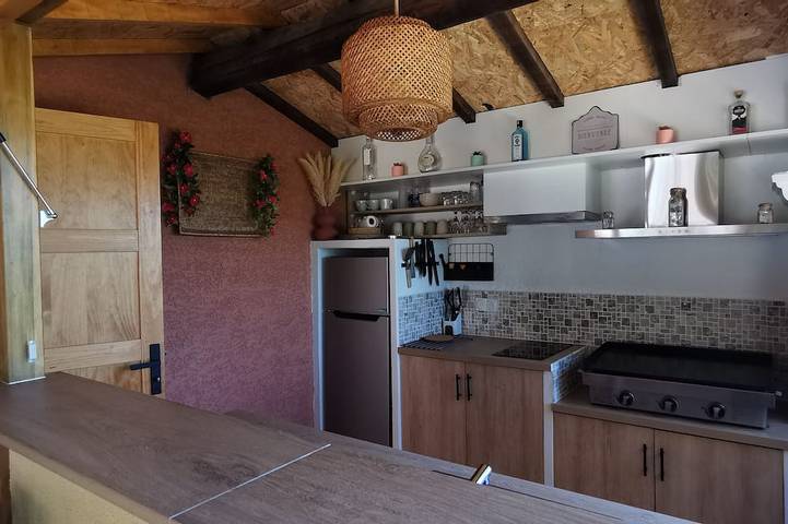 6 Schlafzimmer 13 Personen beheiztes Schwimmbad und Whirlpool in Flassans-sur-Issole, Mittelmeerküste (Frankreich)