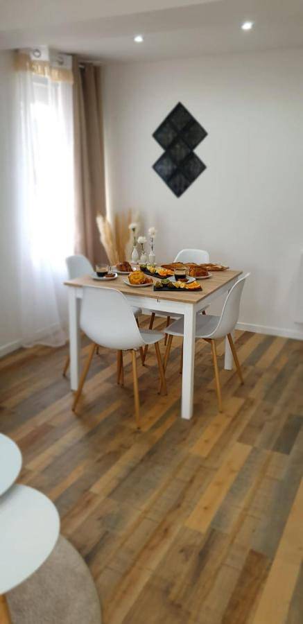 Apartamento inteiro, One-Bedroom Apartment in Saint-Louis, Mulhouse (Região)