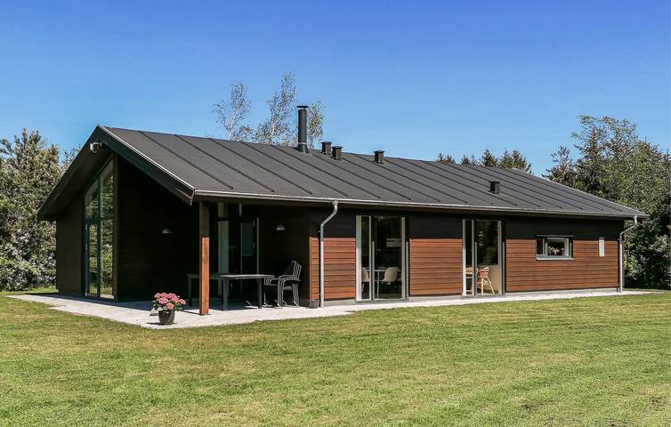 Ferieudlejning for 8 personer, med Jacuzzi og Terrasse i Virksund