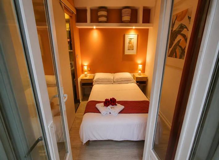 Chambre d’hôte pour 2 personnes, avec balcon et vue