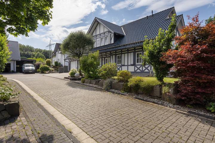Geheel appartement, Gezellig vakantieappartement met sauna, gemeenschappelijke tuin en wifi in Kreis Olpe, Sauerland