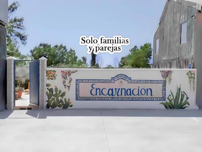 Casa de vacaciones para 16 personas, con piscina y jardín, Se admiten mascotas - 1