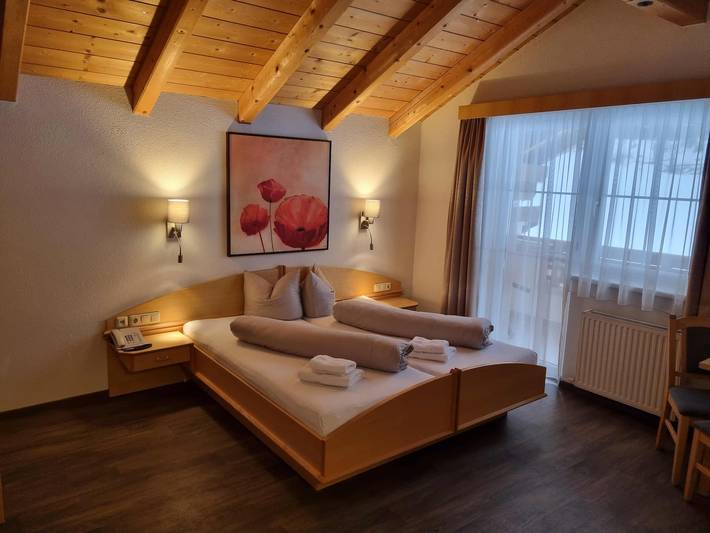 Ferienwohnung für 2 Personen, mit Sauna und Balkon sowie Garten in Ischgl - 2