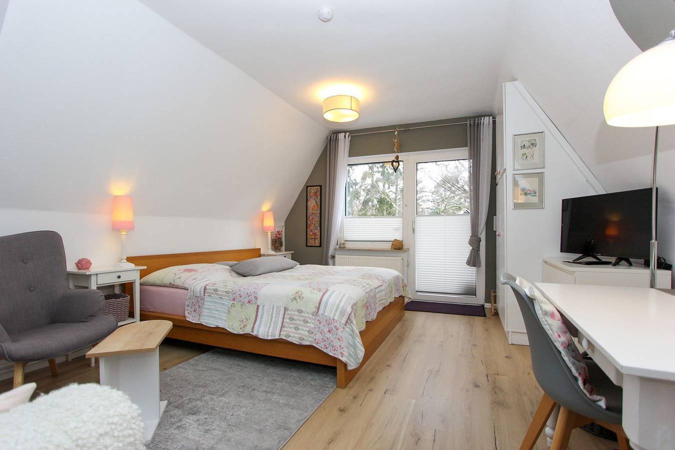 Ganze Wohnung, Am Waldesrand, kleine Ferienwohnung für 2 Personen in Waldnähe in Prerow, Fischland - Darß - Zingst