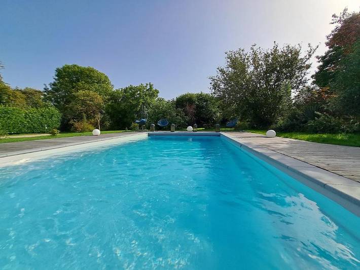 Location de vacances pour 2 personnes, avec Terrasse et Jardin ainsi que Piscine et Vue à Gonneville-sur-Honfleur - 4
