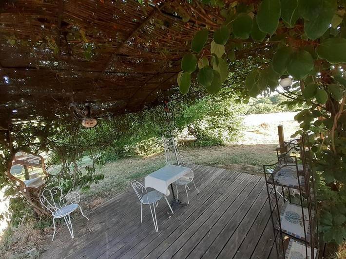 Gîte pour 3 personnes, avec jardin ainsi que vue et piscine à Sadroc - 2