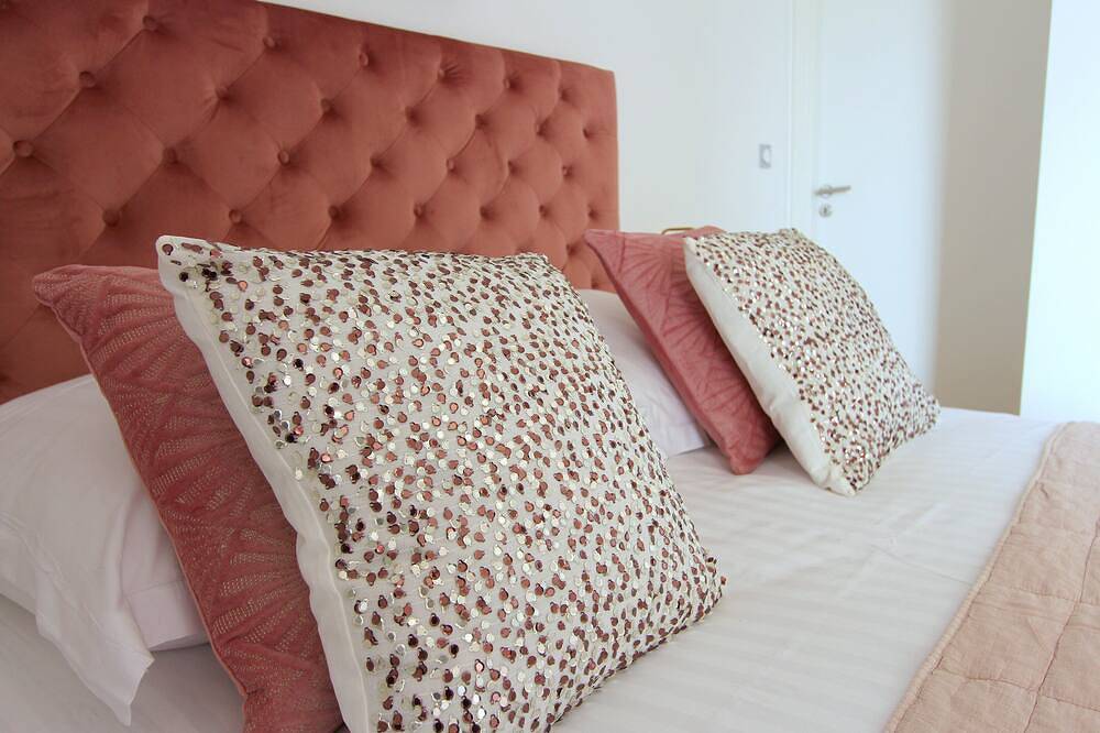 Appartement entier, Dam1 ~Disneyland Paris/Val d'Europe ~ Parking/Wifi in Montévrain, Seine-et-Marne