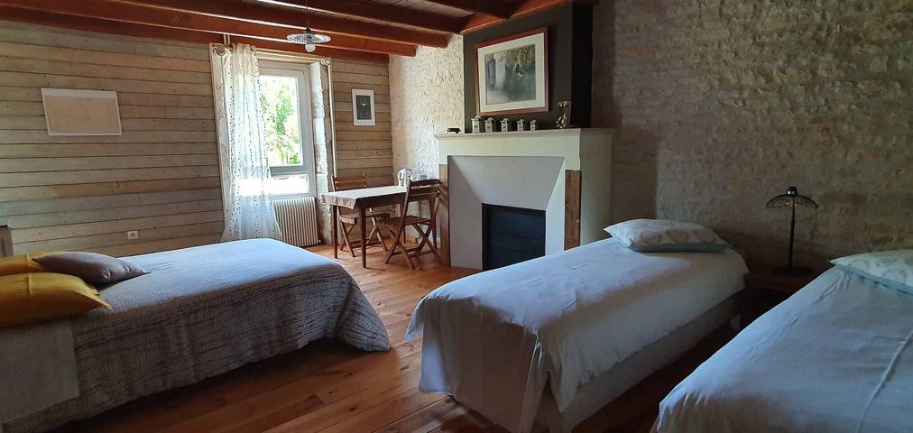 Chambre d’hôte pour 4 personnes, avec jardin à Courçon