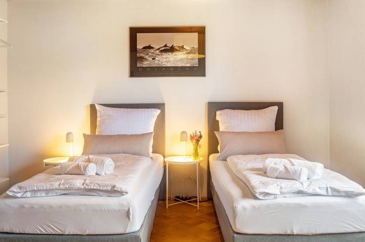 Ganze Wohnung, Hundefreundliche, komfortable Ferienwohnung im Grünen. Beliebt bei Familien und beruflich Reisenden. in Romantische Straße
