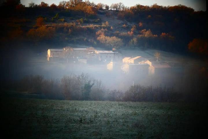 Location de vacances pour 7 personnes, avec terrasse à Saint-Georges-de-Luzençon - 4