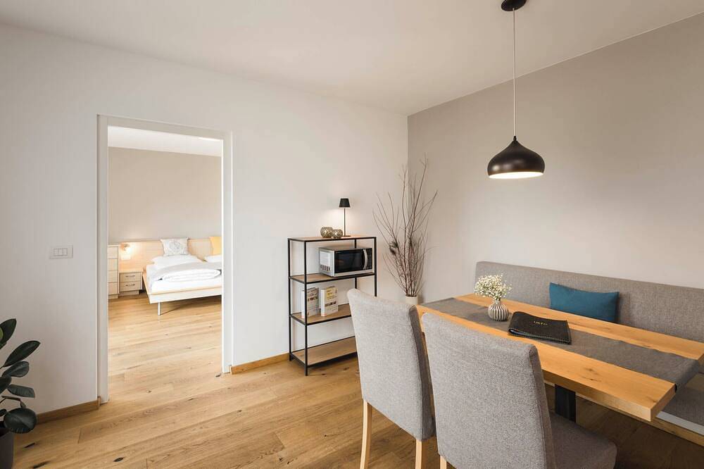 Ganze Wohnung, Weinberg Apartments, Fw für 4 Personen mit Brixen Südtirol Guest Pass in Raas, Natz-Schabs