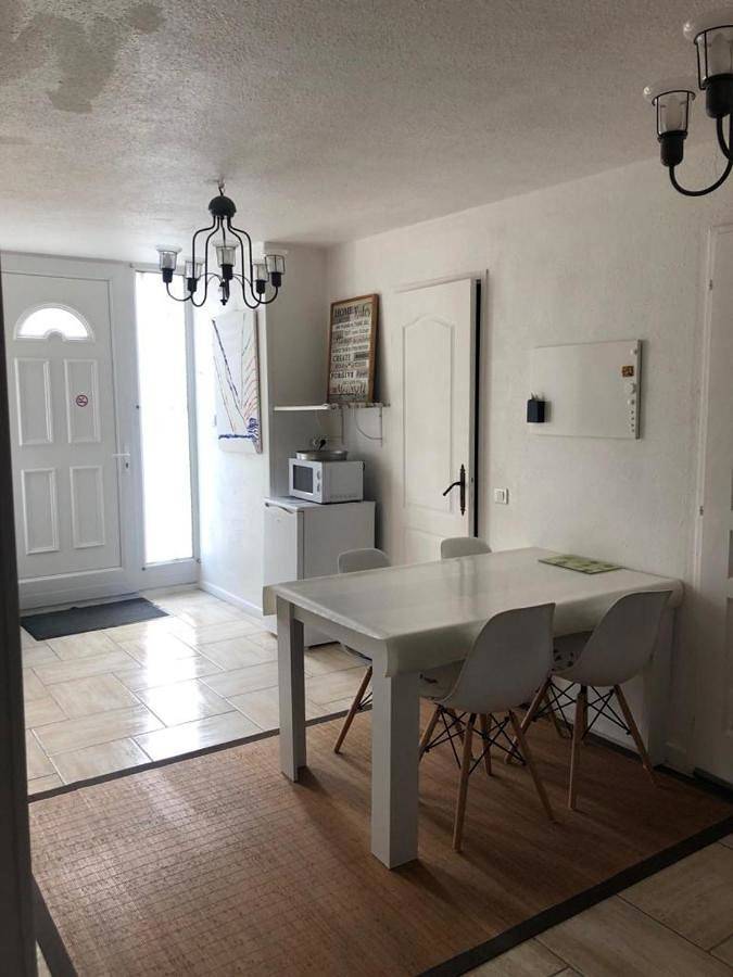 Appartement entier, Two-Bedroom Apartment in Conques-sur-Orbiel, Région de Carcassonne