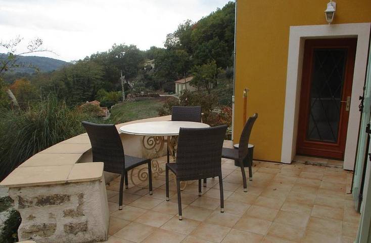 Location de vacances pour 4 personnes, avec jardin à Montferrat - 2