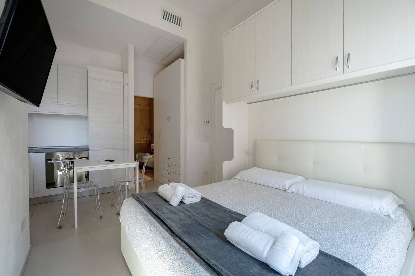 Appartement entier, Chambre « Via Roma 1 » avec balcon, Wi-Fi et climatisation in Polignano a Mare, Province de Bari